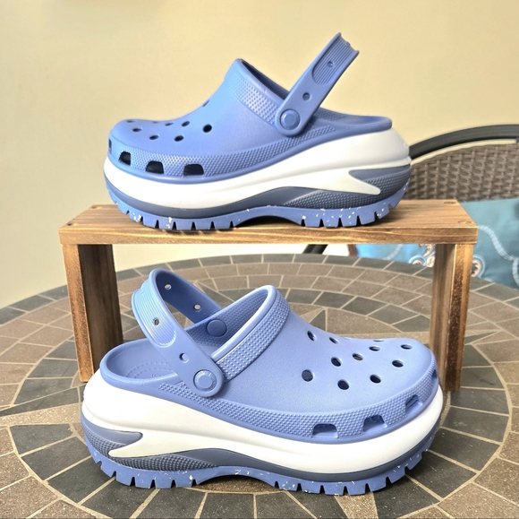 Crocs Mega Crush Platform Clogs in Elemental Blue - Picture 2 of 12